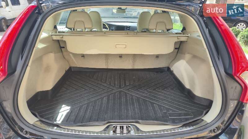 Універсал Volvo V60 2015 в Вінниці