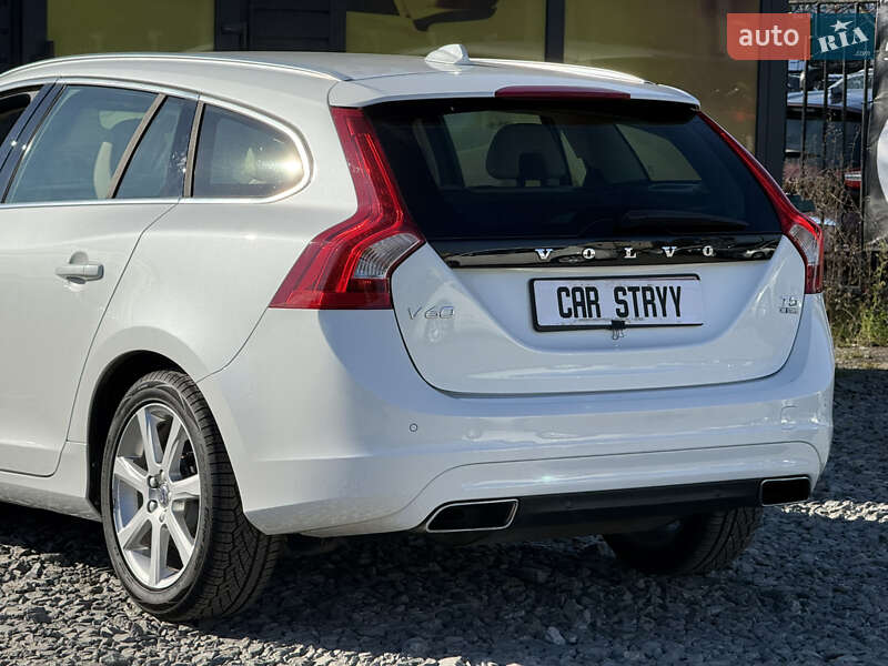 Универсал Volvo V60 2017 в Стрые фото 19 Универсал Volvo V60 2017 в Стрые
