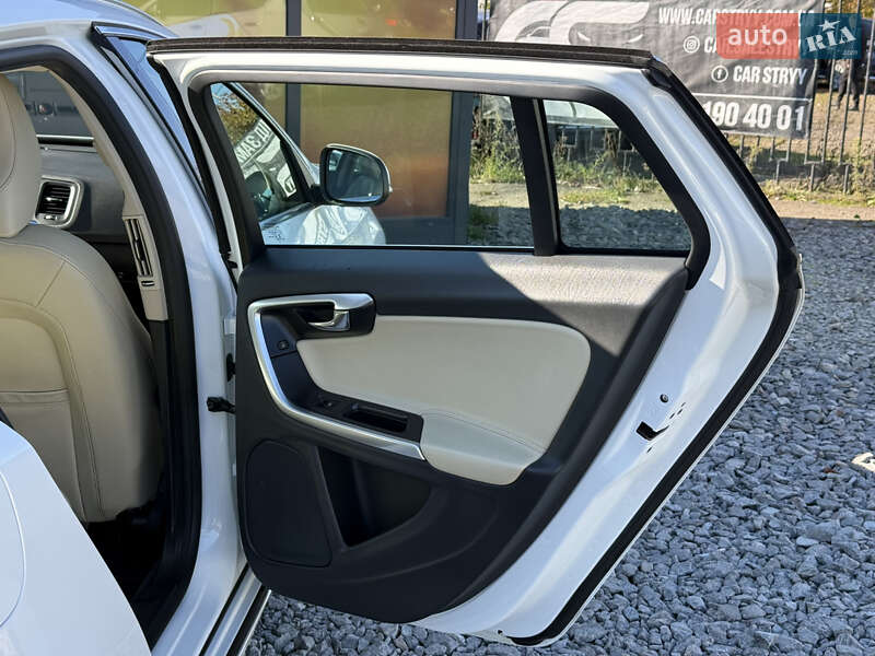 Универсал Volvo V60 2017 в Стрые фото 42 Универсал Volvo V60 2017 в Стрые