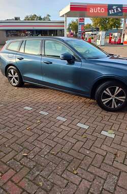 Универсал Volvo V60 2019 в 