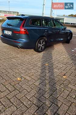 Универсал Volvo V60 2019 в 