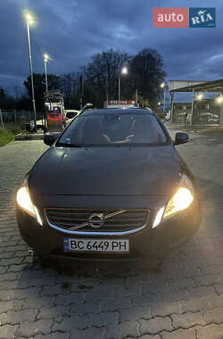 Volvo V60 2011