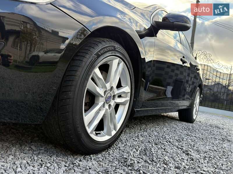 Універсал Volvo V60 2012 в Рівному фото 22 Універсал Volvo V60 2012 в Рівному