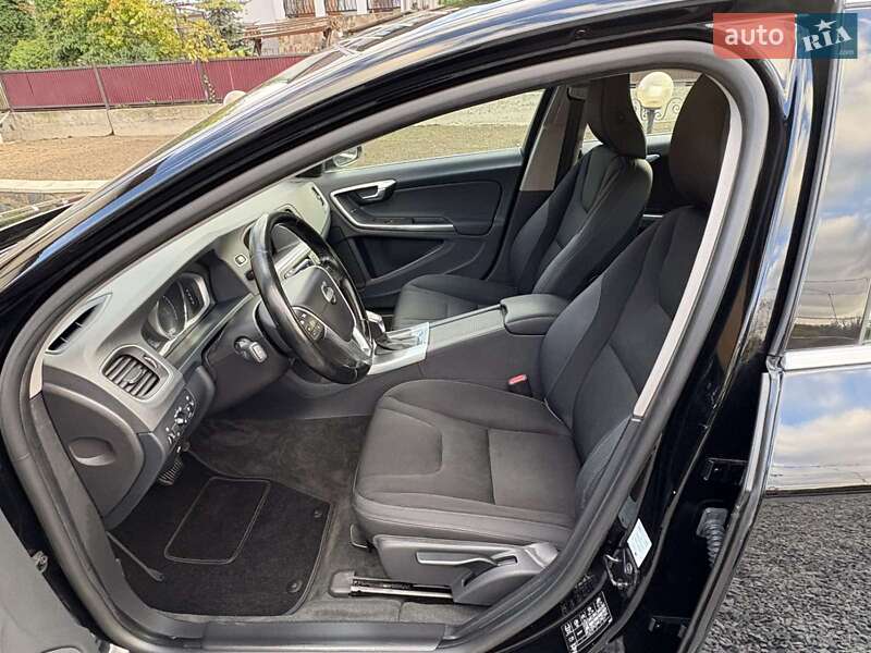 Універсал Volvo V60 2012 в Рівному фото 24 Універсал Volvo V60 2012 в Рівному
