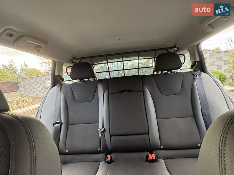 Універсал Volvo V60 2012 в Рівному фото 32 Універсал Volvo V60 2012 в Рівному