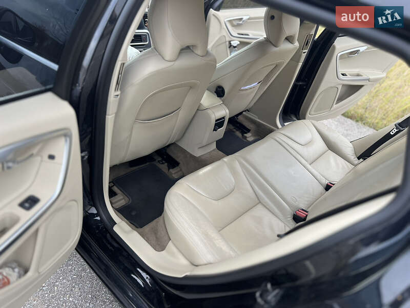 Универсал Volvo V60 2012 в Тернополе