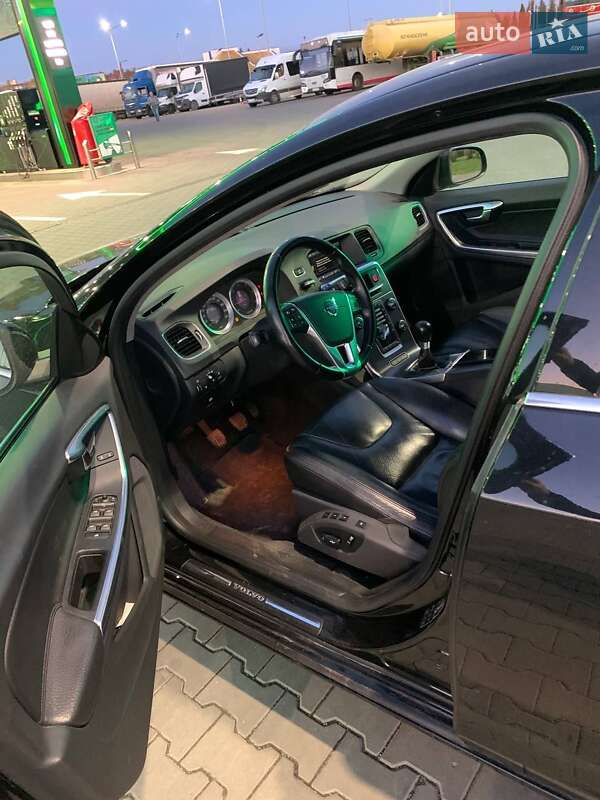 Универсал Volvo V60 2011 в Львове фото 4 Универсал Volvo V60 2011 в Львове