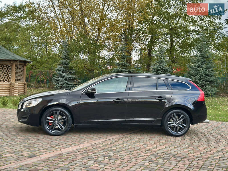Універсал Volvo V60 2013 в Києві