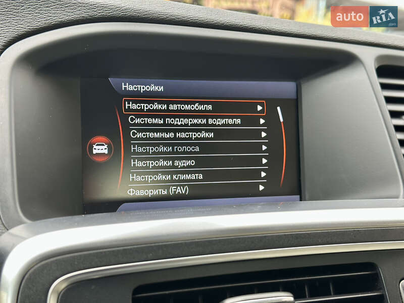 Універсал Volvo V60 2013 в Києві