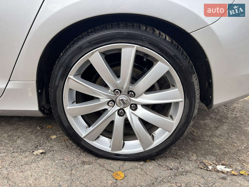 Універсал Volvo V60 2015 в Києві