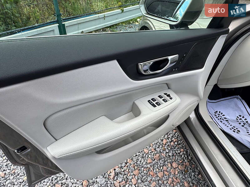 Универсал Volvo V60 2020 в Дрогобыче фото 49 Универсал Volvo V60 2020 в Дрогобыче
