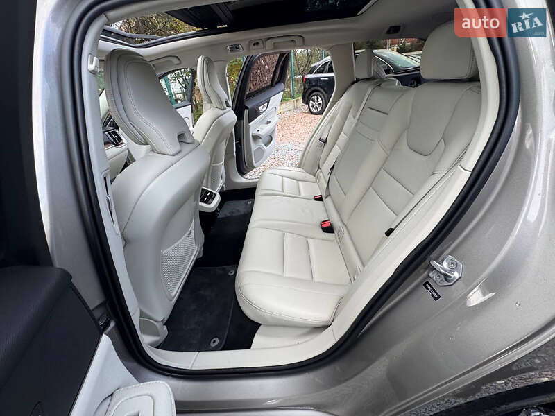 Универсал Volvo V60 2020 в Дрогобыче фото 94 Универсал Volvo V60 2020 в Дрогобыче