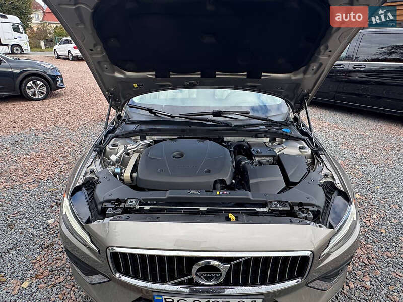 Универсал Volvo V60 2020 в Дрогобыче фото 98 Универсал Volvo V60 2020 в Дрогобыче