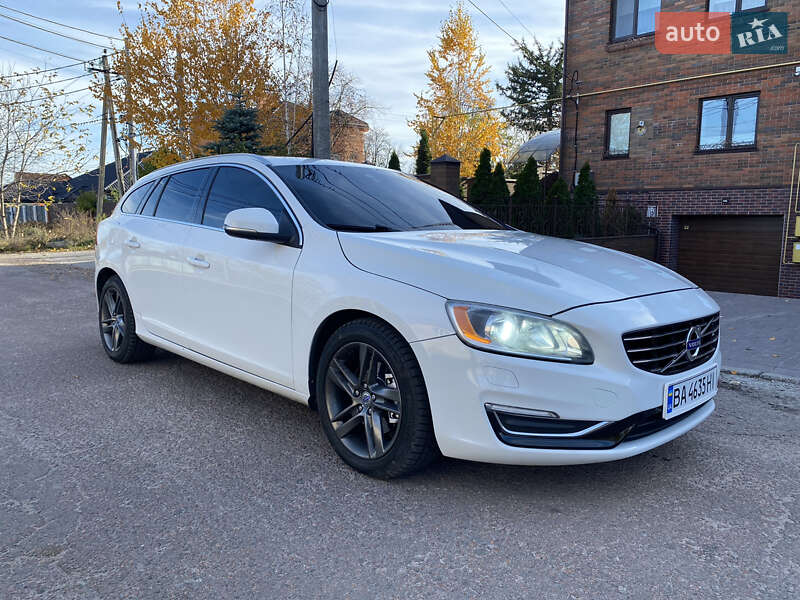 Універсал Volvo V60 2014 в Кропивницькому