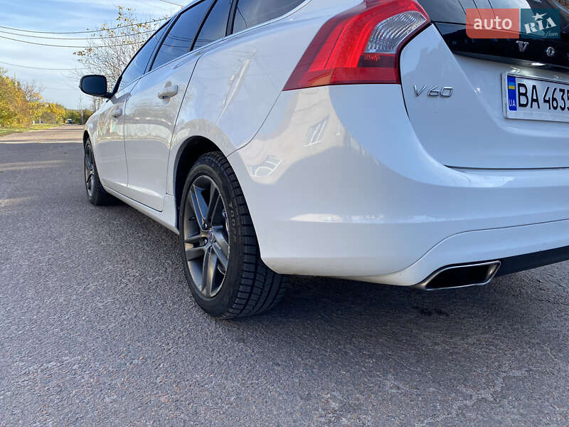 Універсал Volvo V60 2014 в Кропивницькому