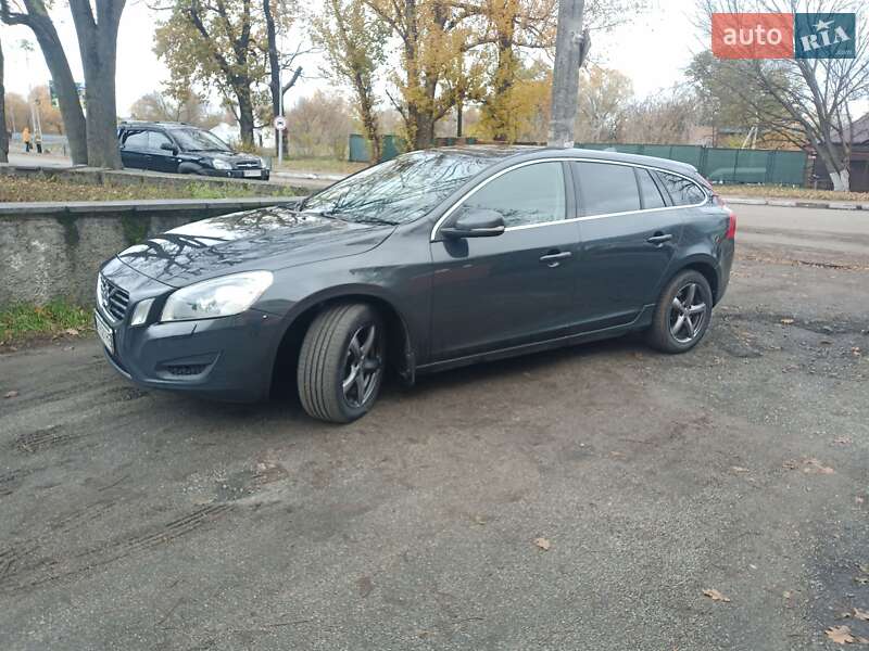 Volvo V60 2011 Volvo V60 2011