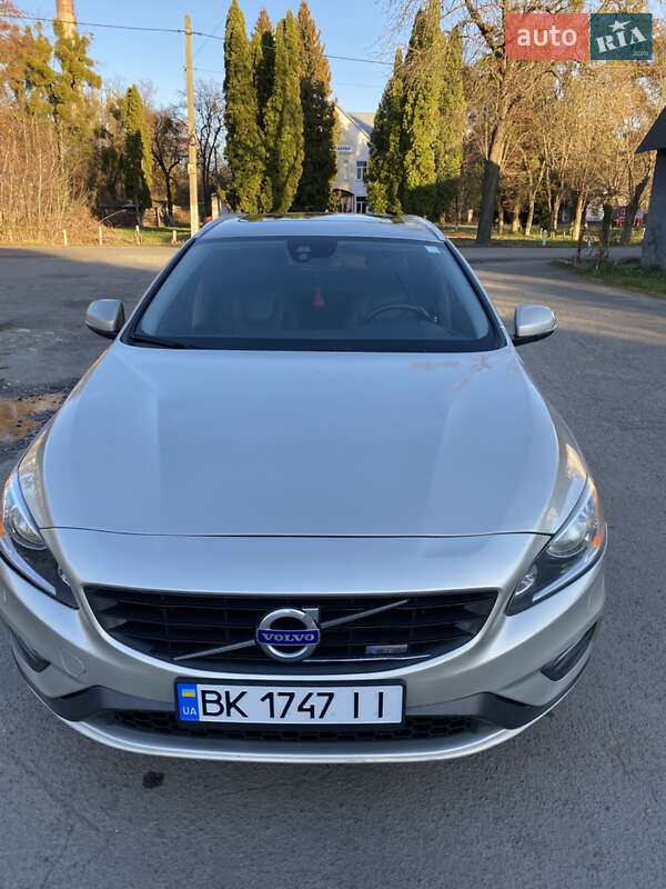 Универсал Volvo V60 2016 в Львове фото 3 Универсал Volvo V60 2016 в Львове