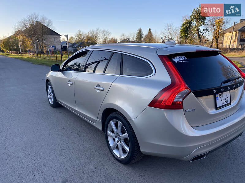 Универсал Volvo V60 2016 в Львове фото 23 Универсал Volvo V60 2016 в Львове