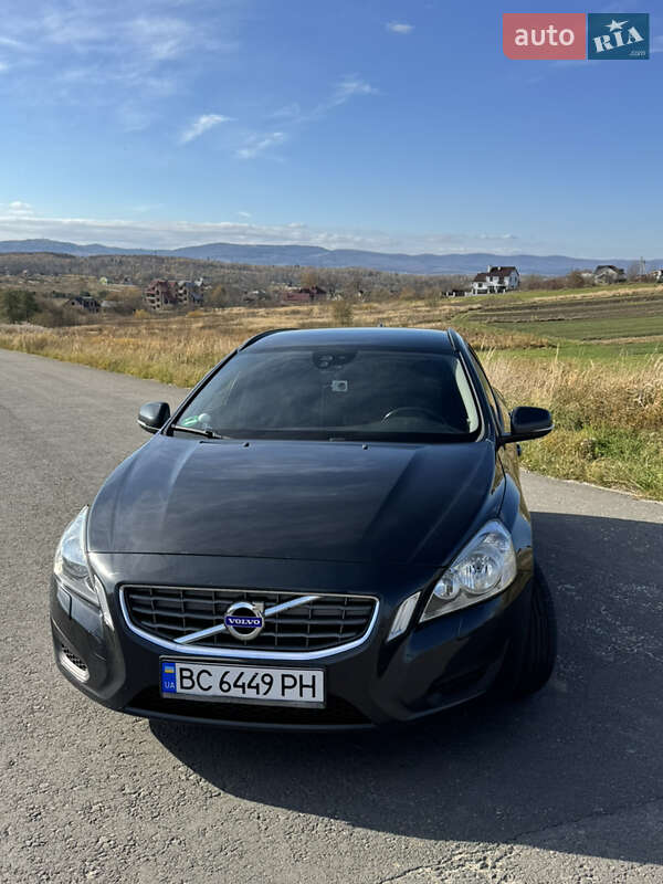 Volvo V60 2011
