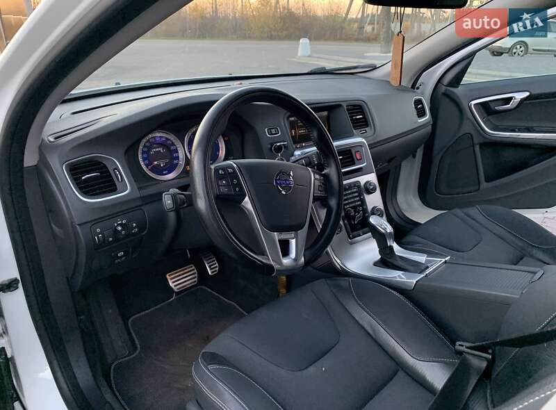 Універсал Volvo V60 2013 в Кременці