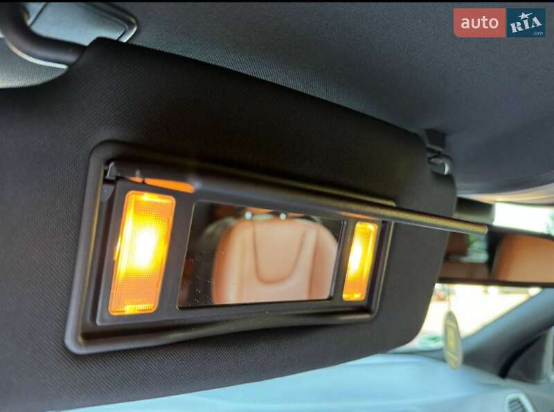 Універсал Volvo V60 2013 в Шепетівці