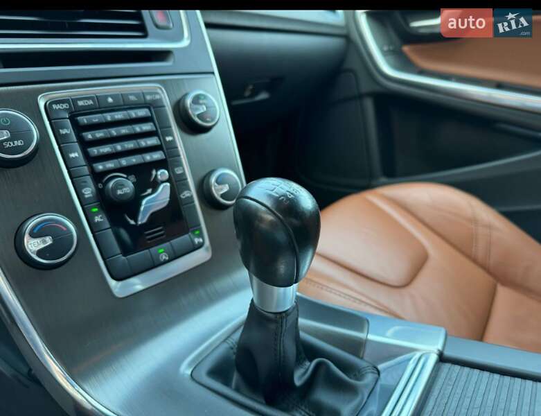 Універсал Volvo V60 2013 в Шепетівці