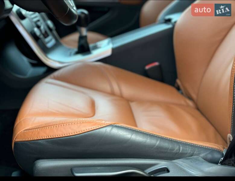 Універсал Volvo V60 2013 в Шепетівці