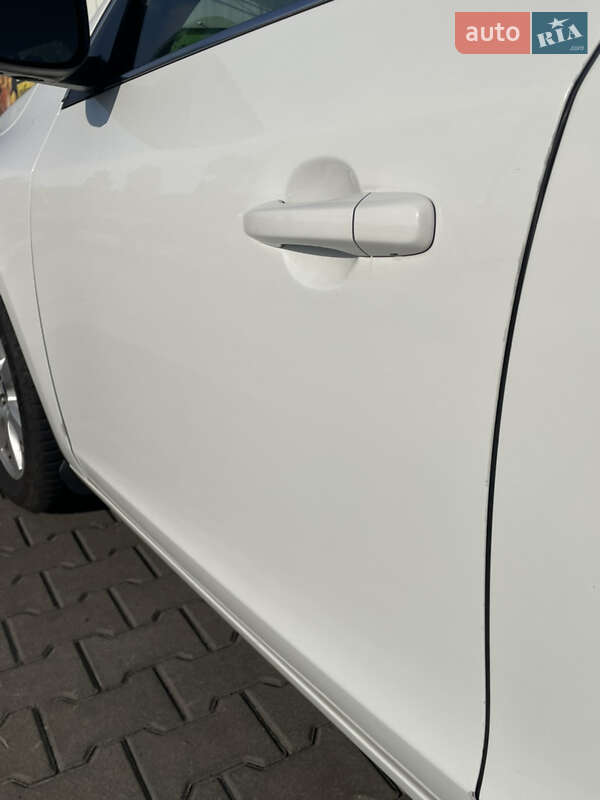 Універсал Volvo V60 2012 в Києві