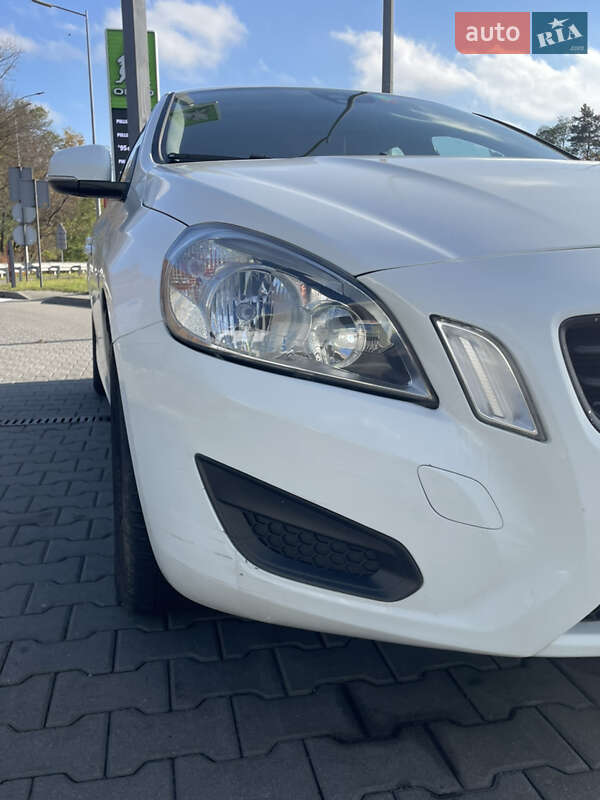 Універсал Volvo V60 2012 в Києві