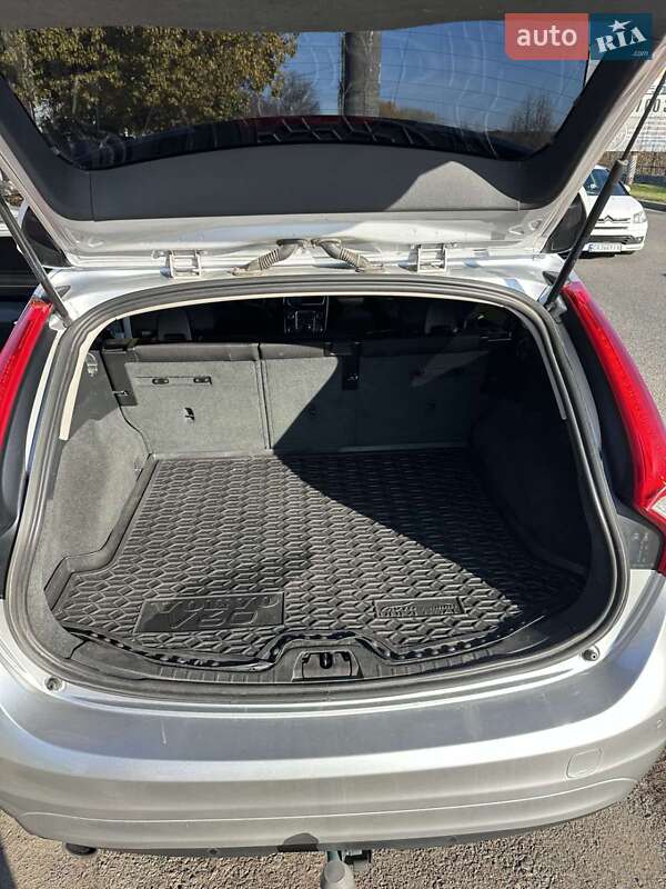 Универсал Volvo V60 2013 в Умани фото 4 Универсал Volvo V60 2013 в Умани