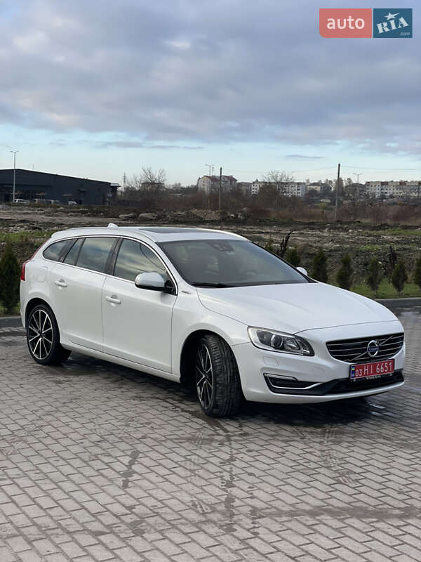 Універсал Volvo V60 2014 в Золочеві