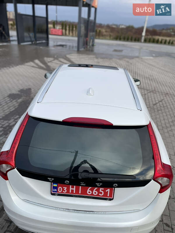 Універсал Volvo V60 2014 в Золочеві