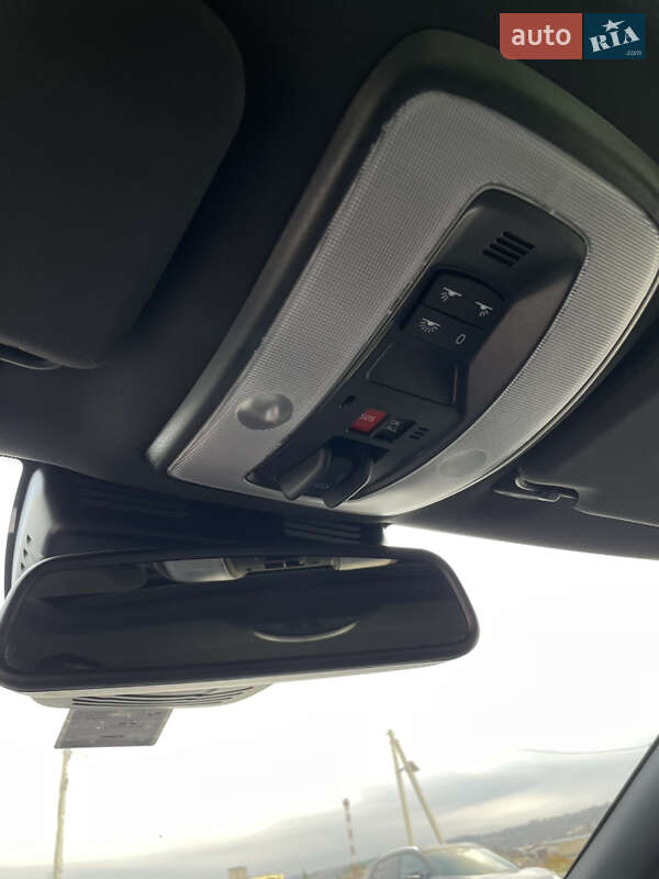 Універсал Volvo V60 2014 в Золочеві