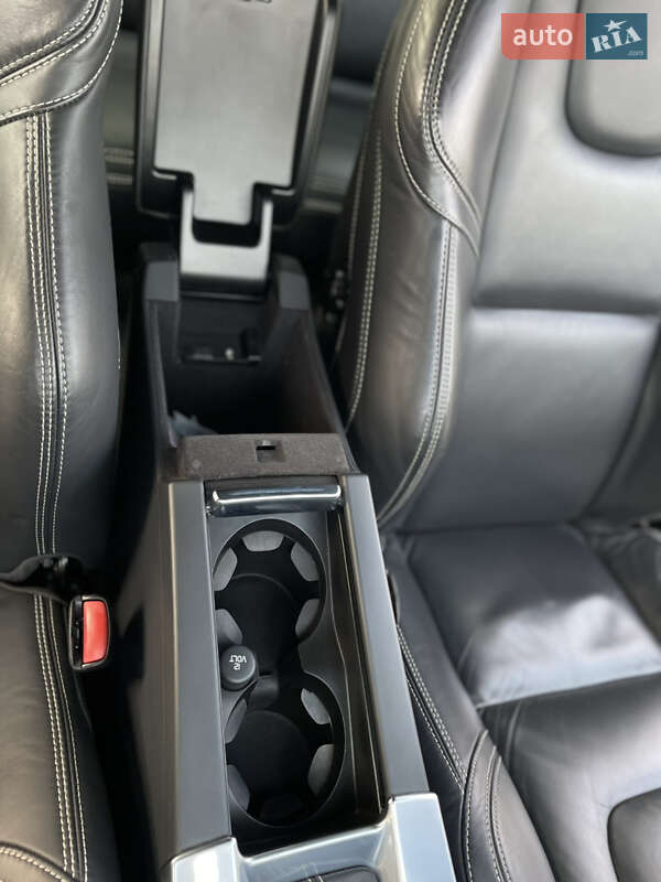 Універсал Volvo V60 2014 в Золочеві