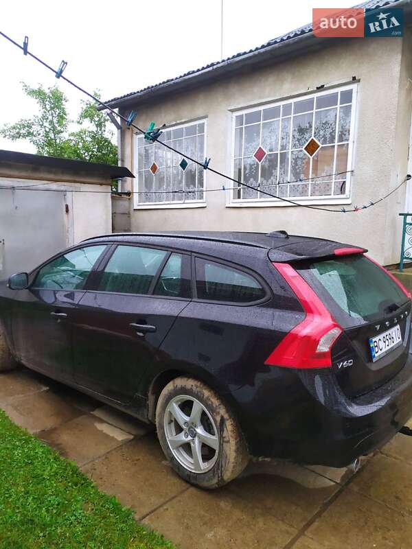 Універсал Volvo V60 2014 в Стрию фото 27 Універсал Volvo V60 2014 в Стрию