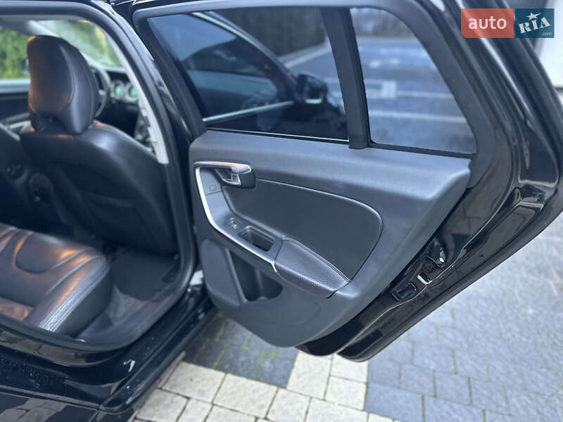 Универсал Volvo V60 2011 в Бродах фото 18 Универсал Volvo V60 2011 в Бродах