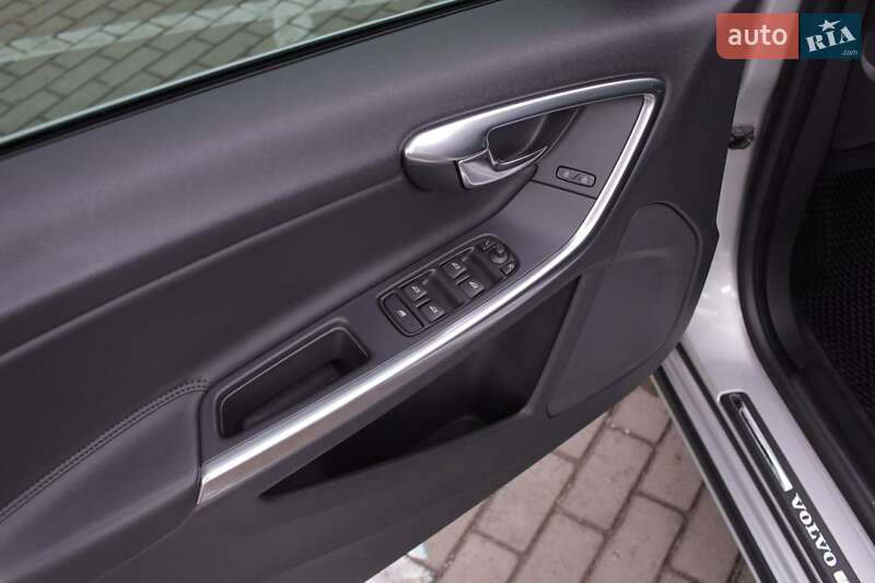 Универсал Volvo V60 2014 в Каменском фото 14 Универсал Volvo V60 2014 в Каменском