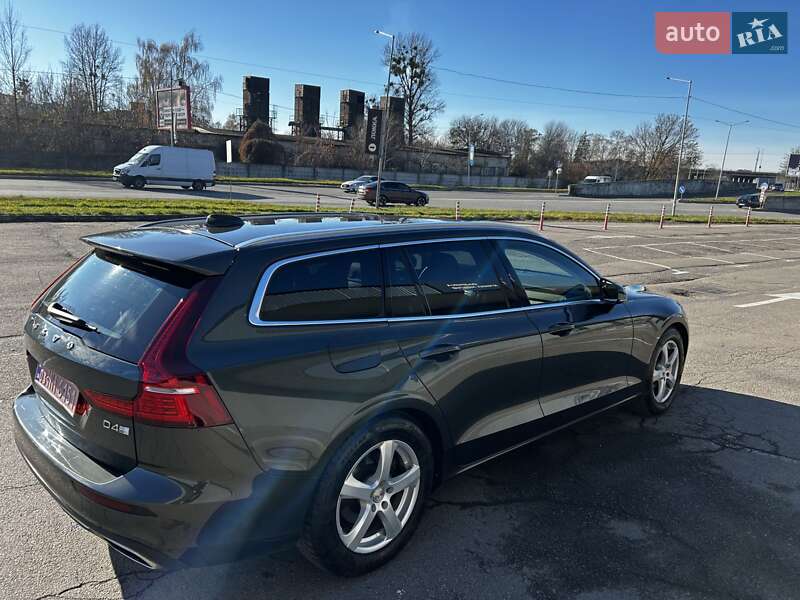 Универсал Volvo V60 2019 в Львове