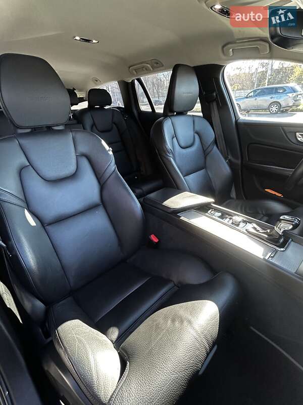 Универсал Volvo V60 2019 в Львове