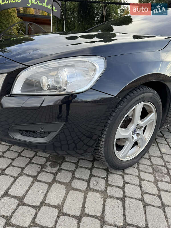 Універсал Volvo V60 2010 в Трускавці