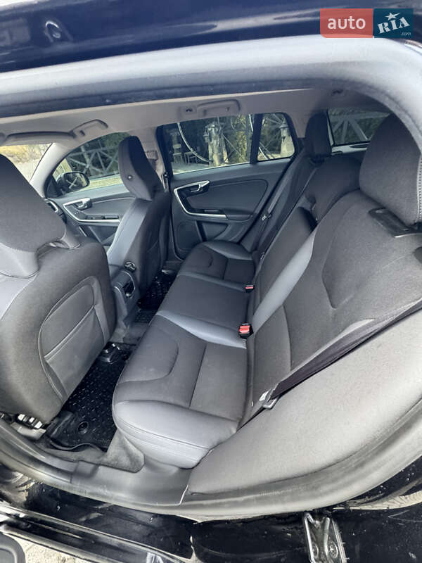 Універсал Volvo V60 2010 в Трускавці