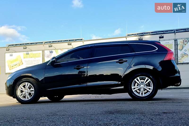 Универсал Volvo V60 2012 в Киеве