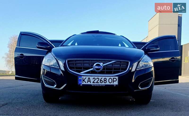 Универсал Volvo V60 2012 в Киеве