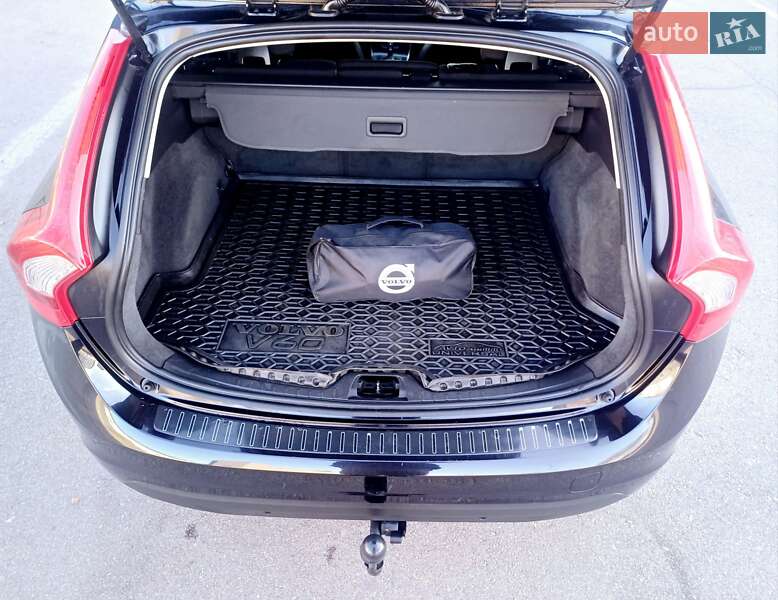 Универсал Volvo V60 2012 в Киеве