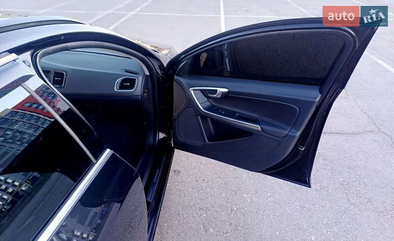 Универсал Volvo V60 2012 в Киеве