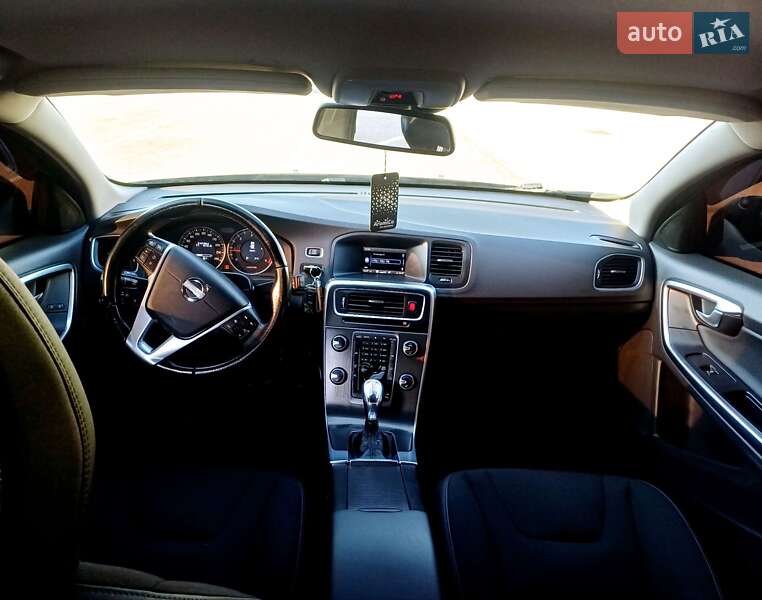 Универсал Volvo V60 2012 в Киеве