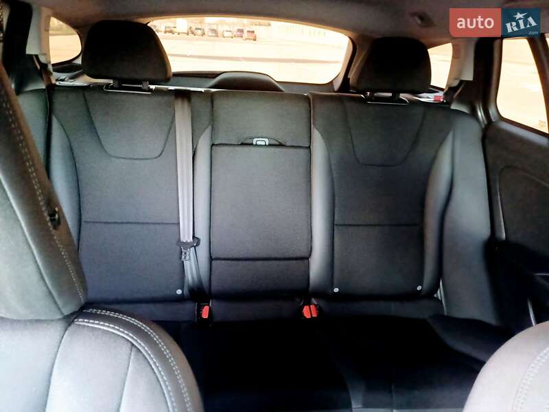 Универсал Volvo V60 2012 в Киеве