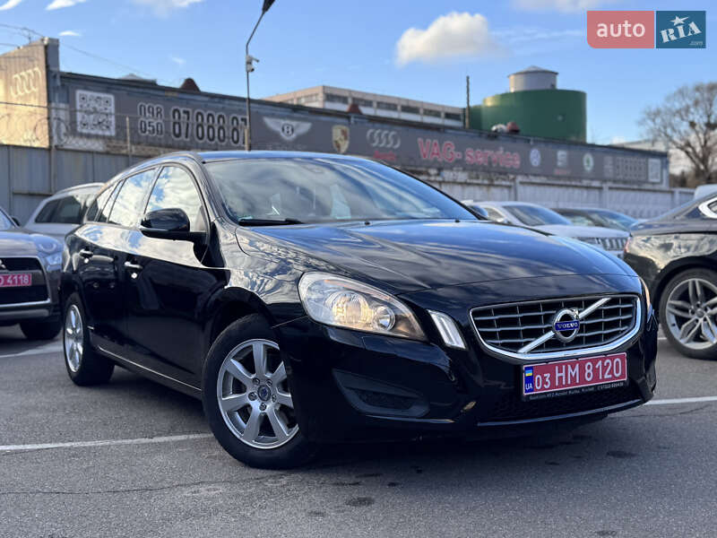 Универсал Volvo V60 2012 в Киеве фото 16 Универсал Volvo V60 2012 в Киеве