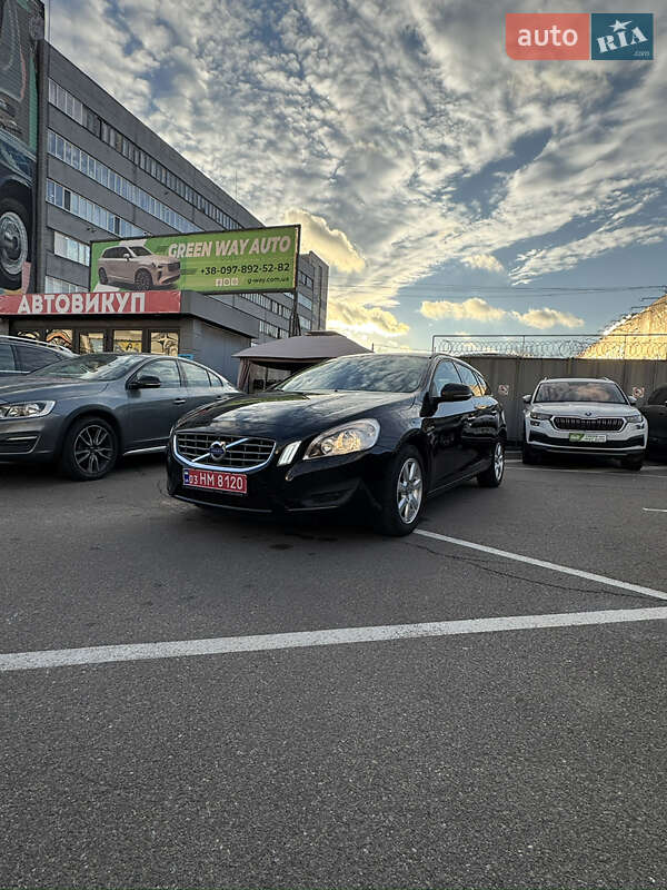 Универсал Volvo V60 2012 в Киеве фото 58 Универсал Volvo V60 2012 в Киеве