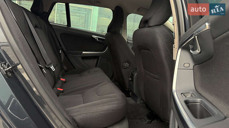 Универсал Volvo V60 2011 в Ровно